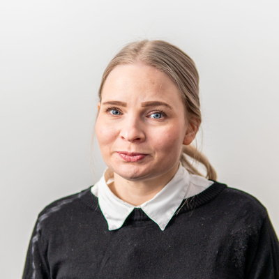 Heli Heikkinen kasvokuva